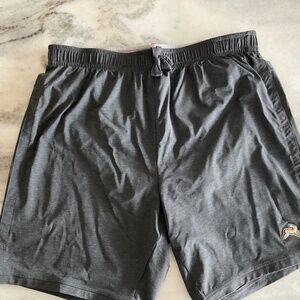 Tracksmith 7” Session Shorts - Men’s Small (Charcoal)
